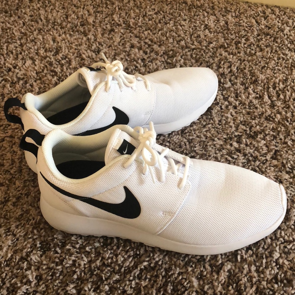 Nike Roche worn once